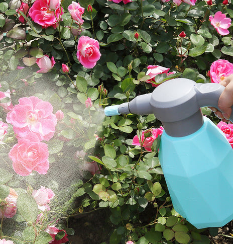 2L Garden Sprayer Tool Automatic Plant Watering Can Bottle Garden Sprayer Bottle USB Garden Watering Can Machine Electric Fogger