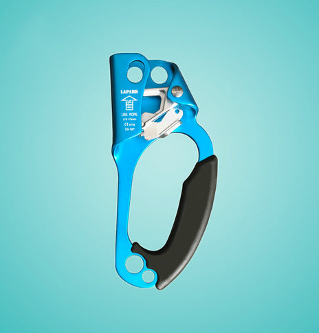 Outdoor hand rope climber