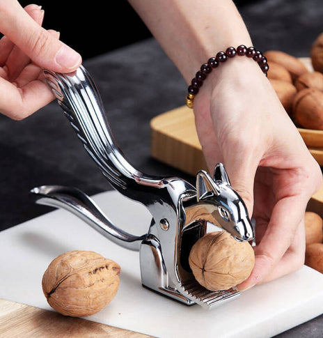 Squirrel Shape Multi Purpose Nut Clamp Walnut Tool Peeler