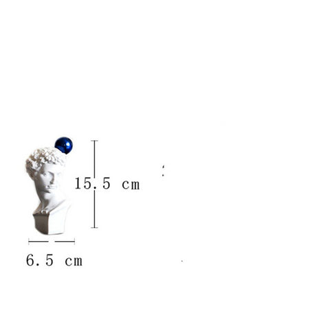 Living room bedroom statue decoration